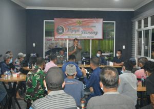 Asyeek.., Dandim 0212/TS Ngopi Bareng Dengan Abang Becak di Kota Padang Sidempuan