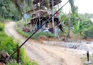 Oknum Pasang Portal Di Jalan Umum Dusun Aek Batu Mas Tapsel, Warga Resah Minta Dibuka