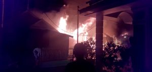 Dua Rumah Kontrakan Ludes Terbakar Di Kelurahan Kayuombun Padang Sidempuan Utara