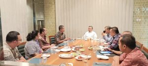 Bupati Tapsel Minta Agar Surveyor Bekerja Maksimal dan Hak Masyarakat Tetap Terpenuhi