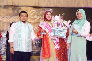 Dolly Harap Putri Pariwisata Terpilih Agar Lebih Kreatif dan Inovatif Terhadap Promosi Pariwisata di Tapsel