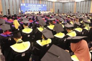Universitas IPWIJA Wisuda 436 Mahasiswa dan Kukuhkan Guru Besar