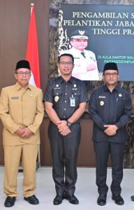 Pj. Walikota Padangsidimpuan Lantik Ir. Armin Siregar sebagai Kepala Dinas Lingkungan Hidup